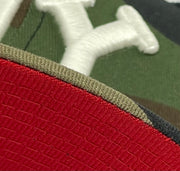 Load image into Gallery viewer, NEW YORK BLACK YANKEES (CAMO) NEW ERA 59FIFTY FITTED (RED UNDER VISOR)