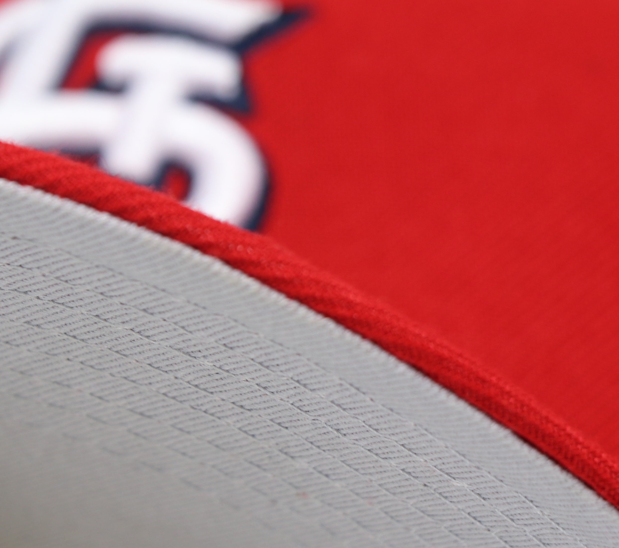 ST. LOUIS CARDINALS (ALL RED) "2006 WORLD SERIES" NEW ERA 59FIFTY  FITTED (GREY BOTTOM)