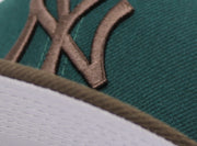 Load image into Gallery viewer, NEW YORK YANKEES (DK-GREEN) NEW ERA 9FIFTY SNAPBACK