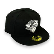 Load image into Gallery viewer, NEW YORK KNICKS (BLACK/ WHITE) 59FITY NEW ERA FITTED