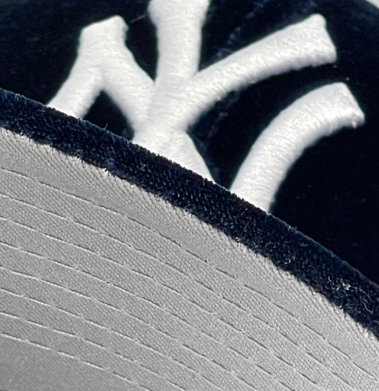 NEW YORK YANKEES (NAVY) (1999 WS "VELVET COLLECTION") NEW ERA 59FIFTY FITTED
