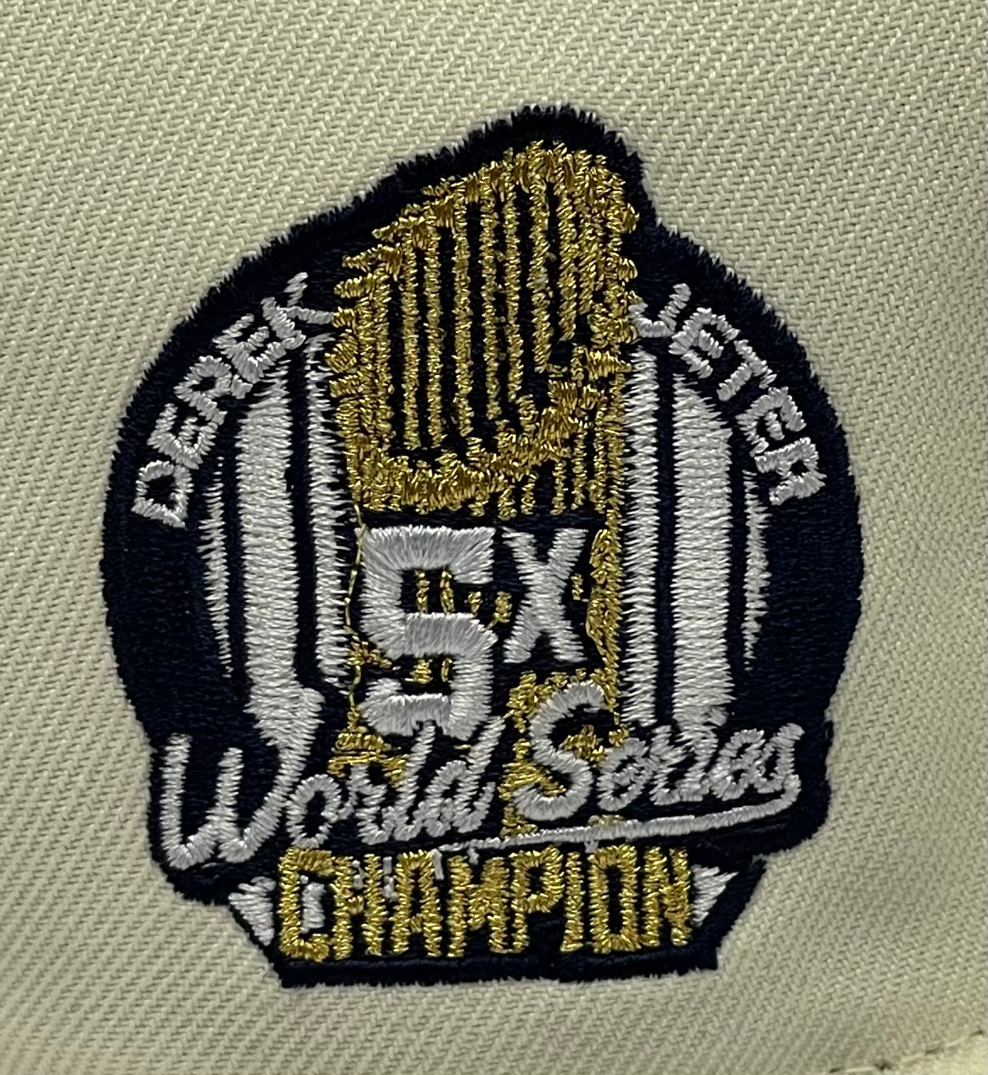 NEW YORK YANKEES (OFF-WHITE) (DEREK JETER) "5X WS CHAMPION" NEW ERA 59FIFTY FITTED (GREEN UNDER VISOR)