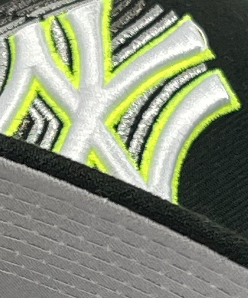 NEW YORK YANKEES (BLACK/VOLT) "1998 WORLDSERIES" NEW ERA 59FIFTY FITTED