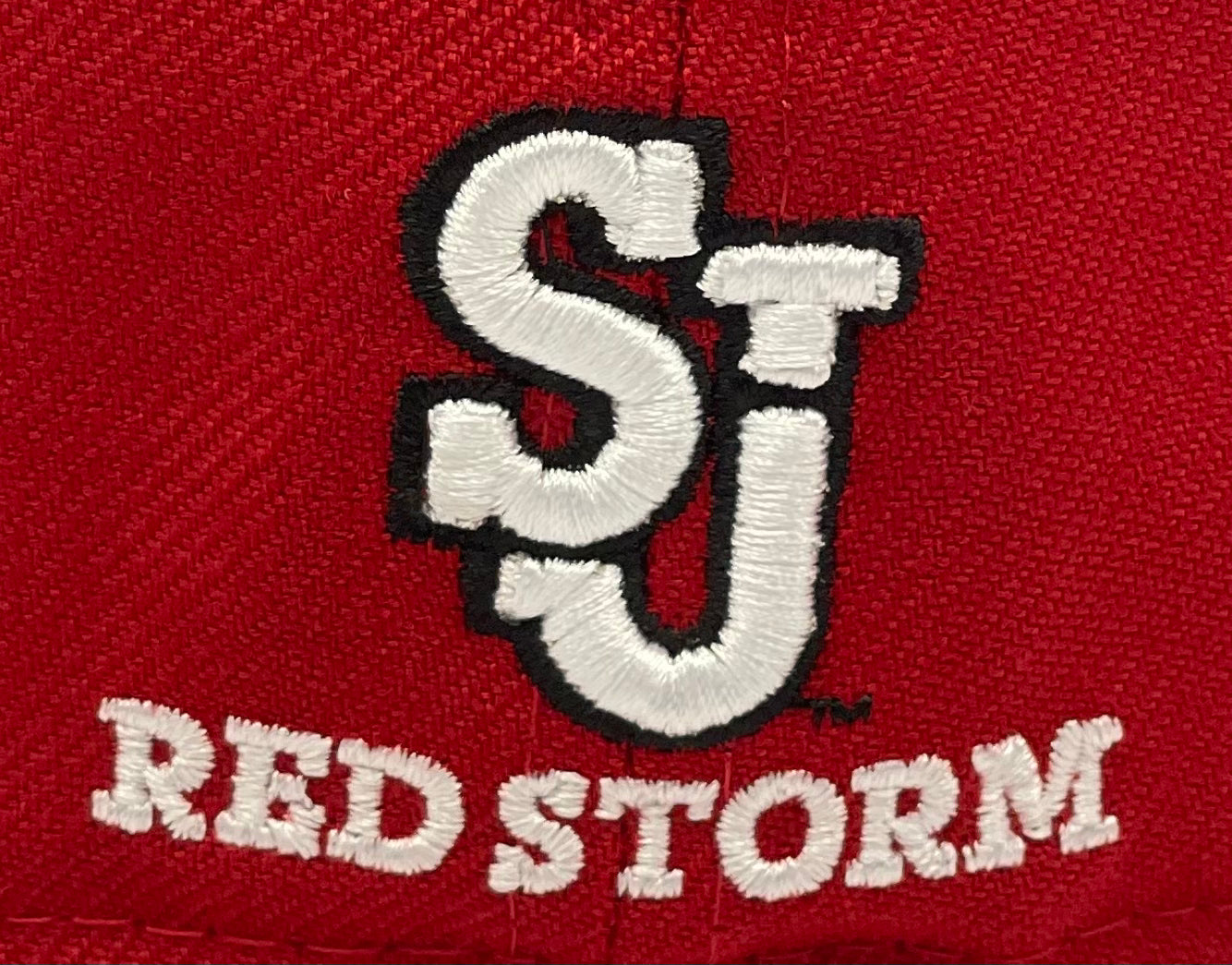ST JOHNS RED STORM (RED) NEW ERA 59FIFTY FITTED (BLACK VISOR)