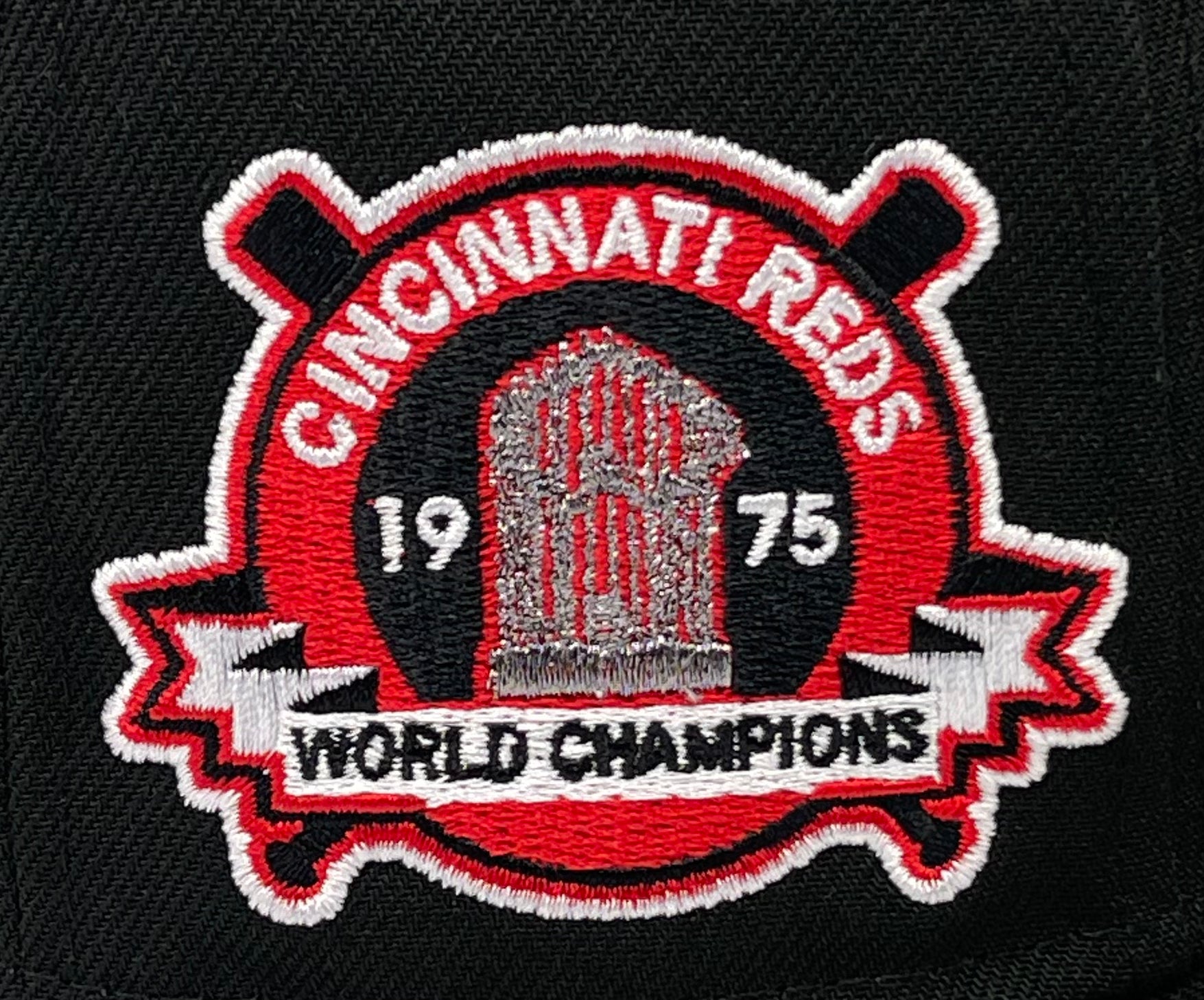 CINCINATTI REDS (BLACK) (1975 WS CHAMPIONS) NEWERA 59FIFTY (RED UNDER VISOR)