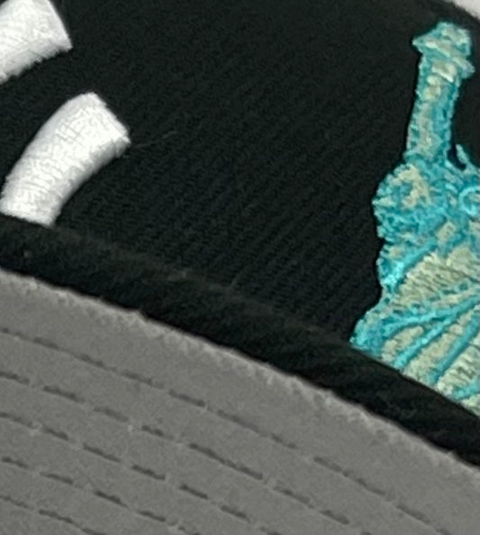NEW YORK YANKEES (BLACK) "LADY LIBERTY" NEW ERA 59FIFTY