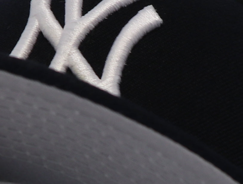 NEW YORK YANKEES "2000 WORLD SERIES" NEW ERA 59FIFTY FITTED (GREY BRIM)