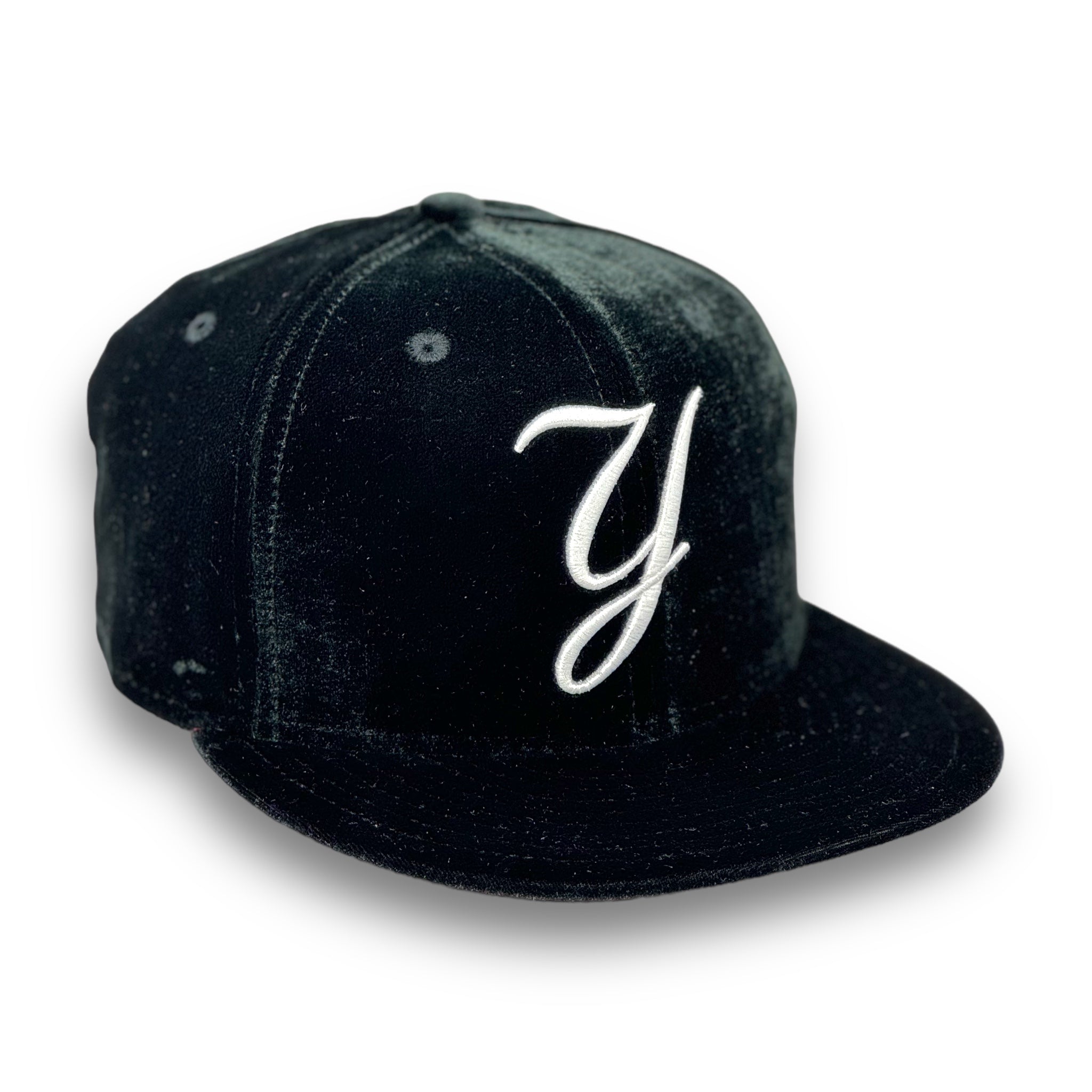 NEW YORK YANKEES (BLACK) "VELVET COLLECTION" NEW ERA 59FIFTY FITTED (RED SATIN UNDER VISOR)