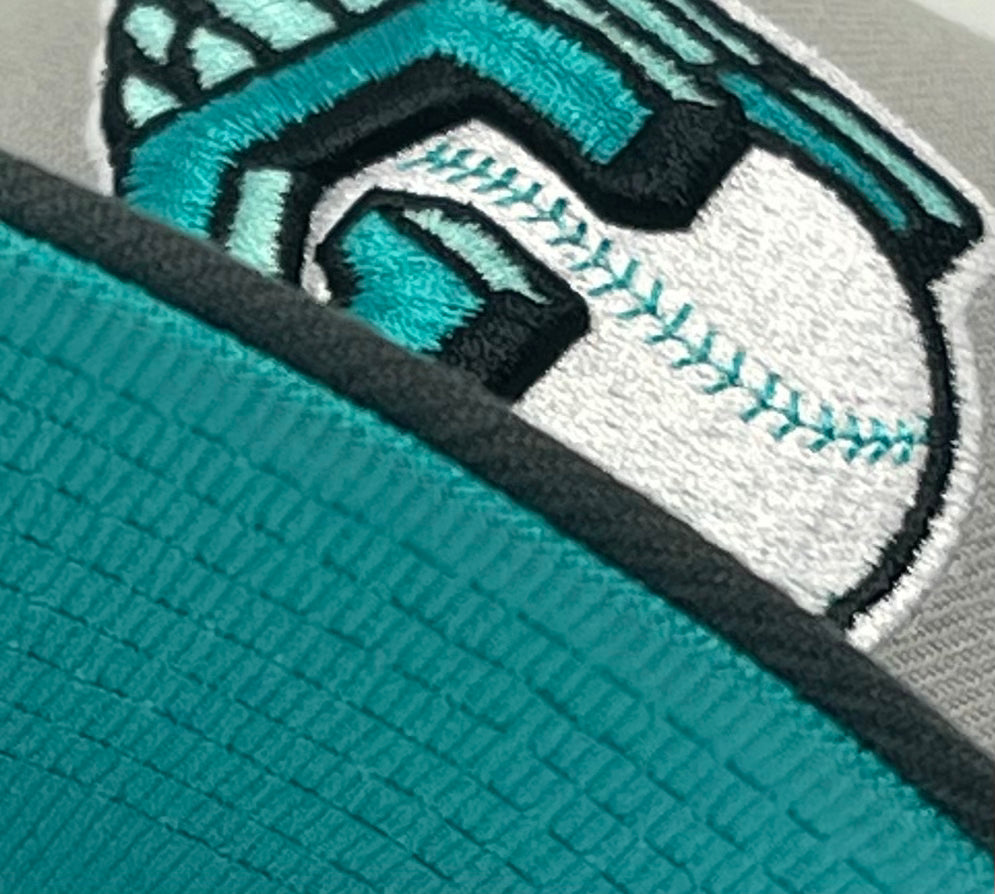 CLEVELAND GUARDIANS (GREY) (PROGRESSIVE FIELD) NEW ERA 59FIFTY FITTED (MINT UNDER VISOR)