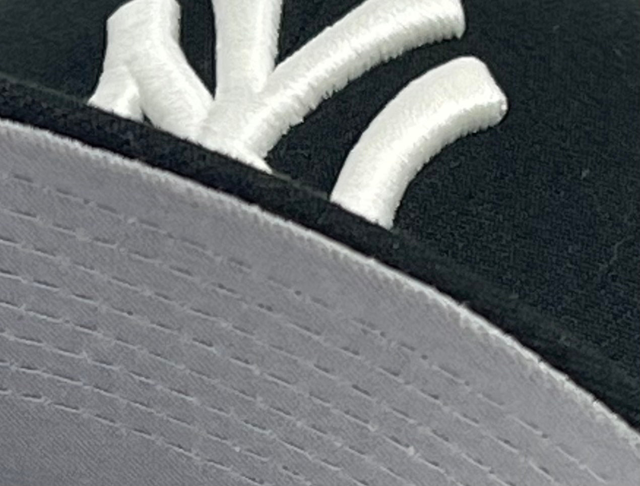NEW YORK YANKEES (BLACK) (1999 WS GLOW IN DARK) NEW ERA 59FIFTY FITTED