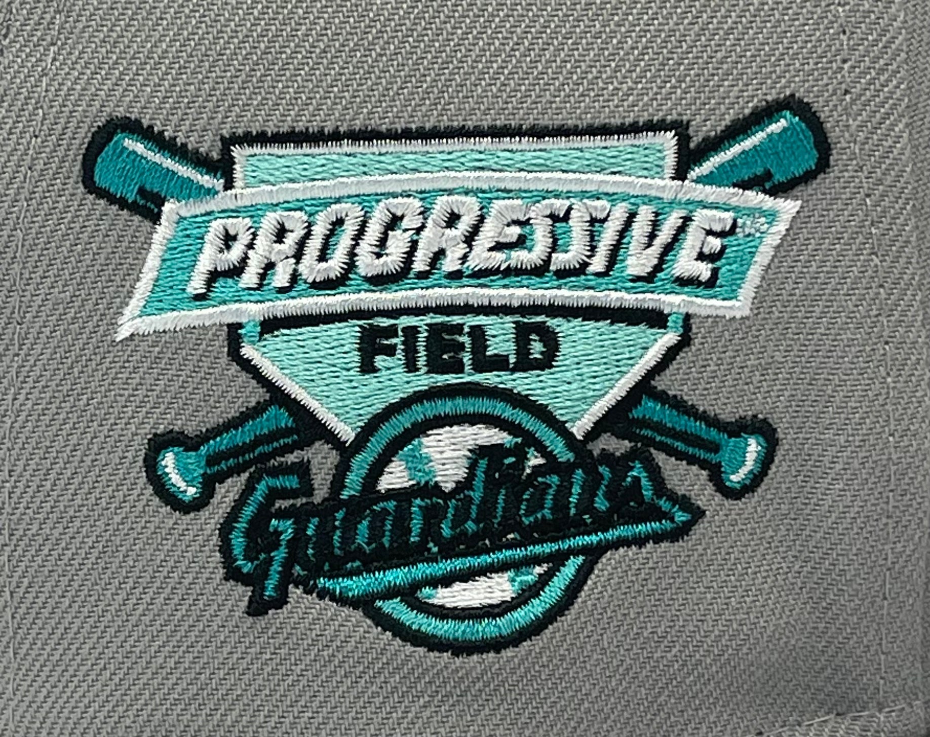 CLEVELAND GUARDIANS (GREY) (PROGRESSIVE FIELD) NEW ERA 59FIFTY FITTED (MINT UNDER VISOR)