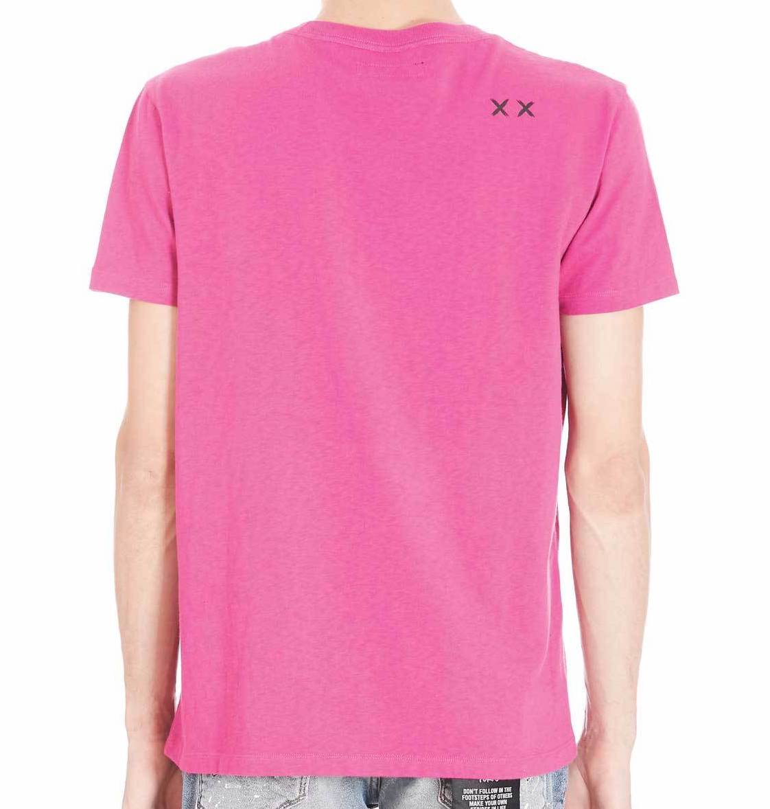 CULT CULTURE TOUR SHORT SLEEVE CREW NECK TEE IN MAGENTA