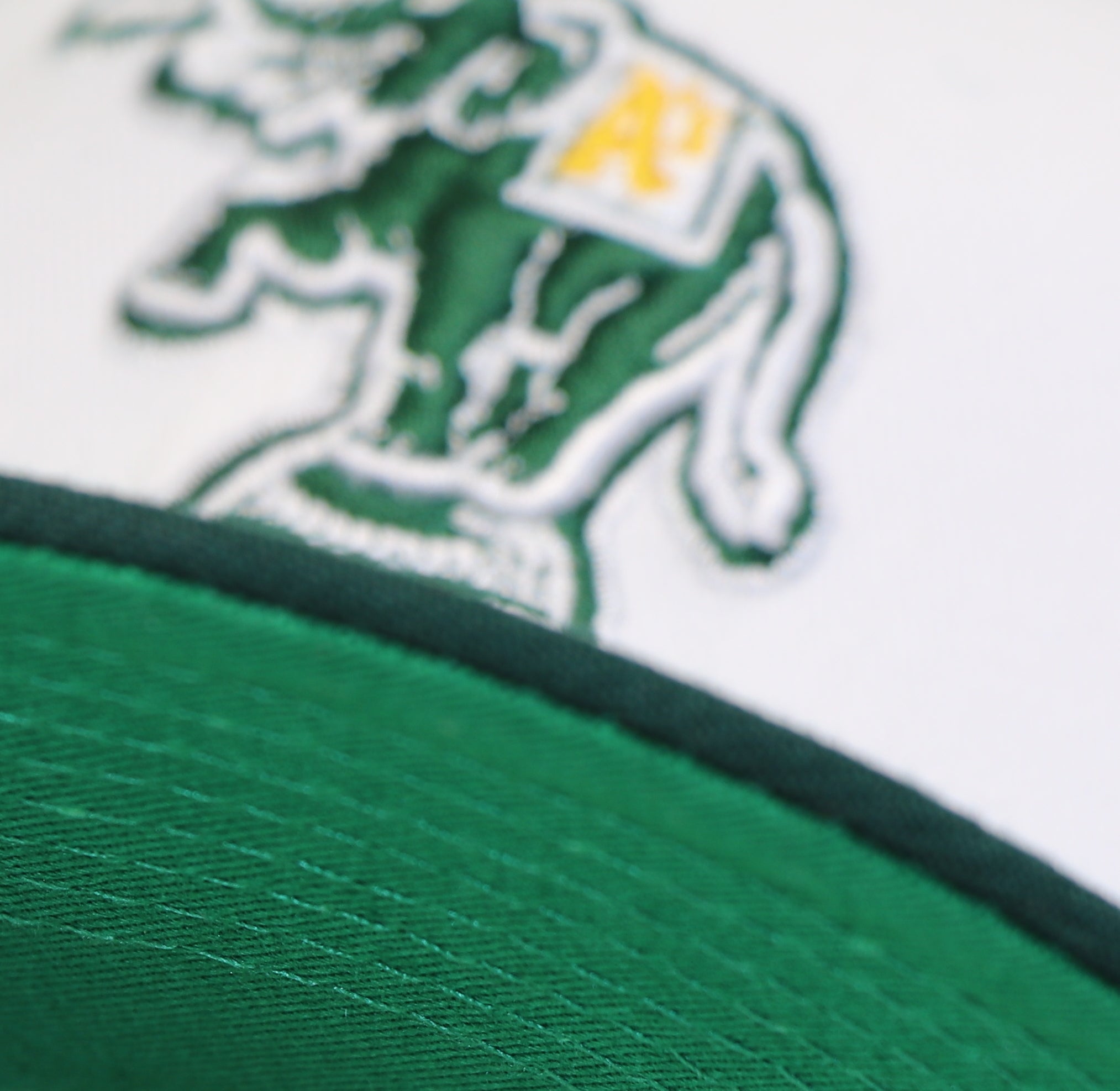 OAKLAND ATHLETICS (WHITE) (1989 WS BATTLE OF THE BAY) NEW ERA 59FIFTY FITTED