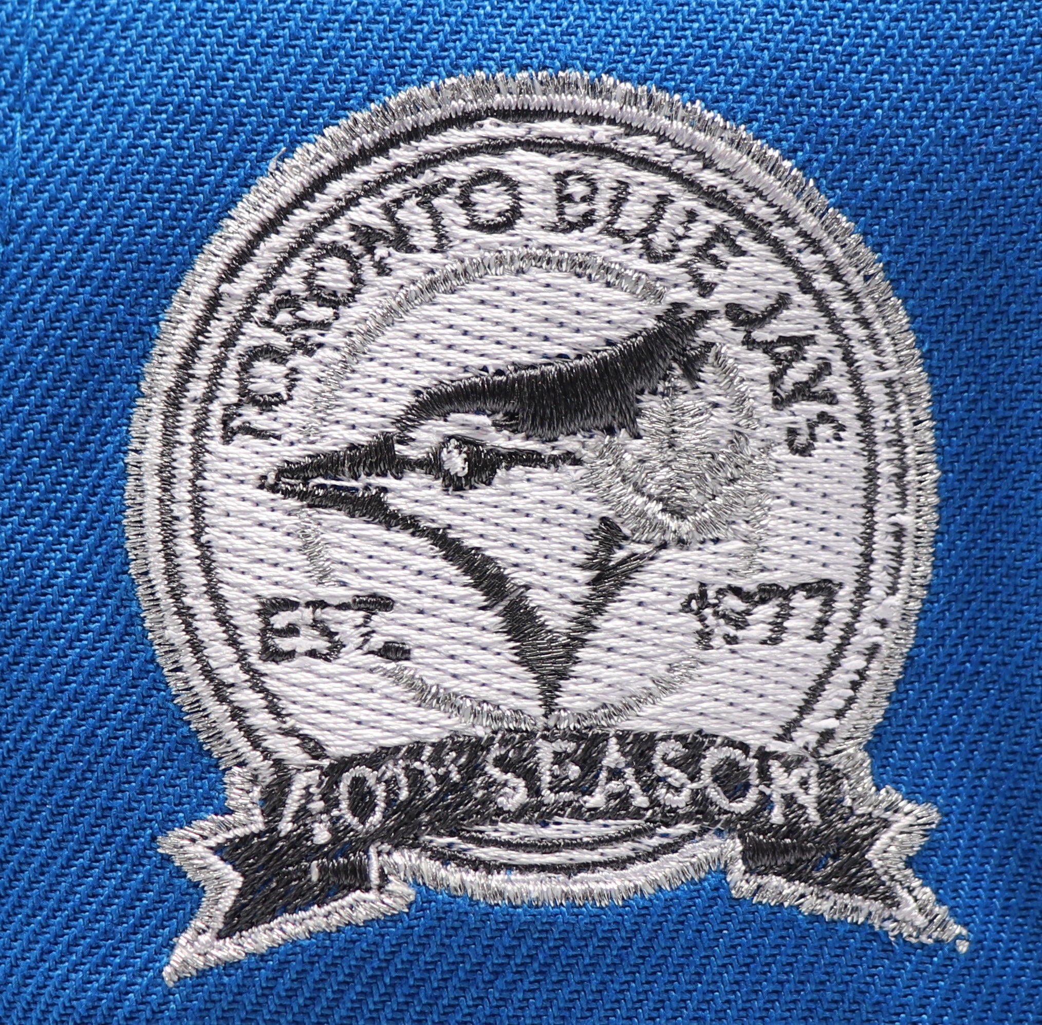 TORONTO BLUEJAYS (40TH SEASON) NEW ERA 59FIFTY FITTED (SILVER UNDER VISOR)