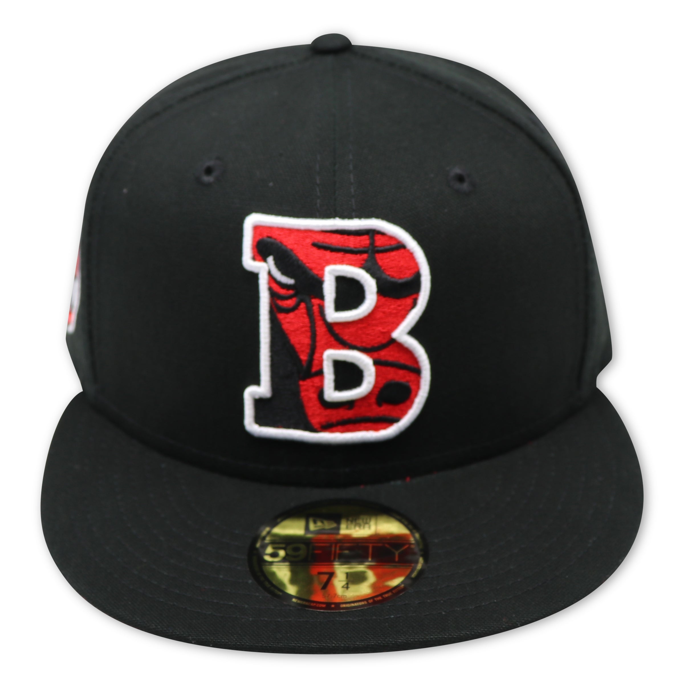 CHICAGO BULLS (BLACK) 59FIFTY NEW ERA FITTED (RED UNDER VISOR)