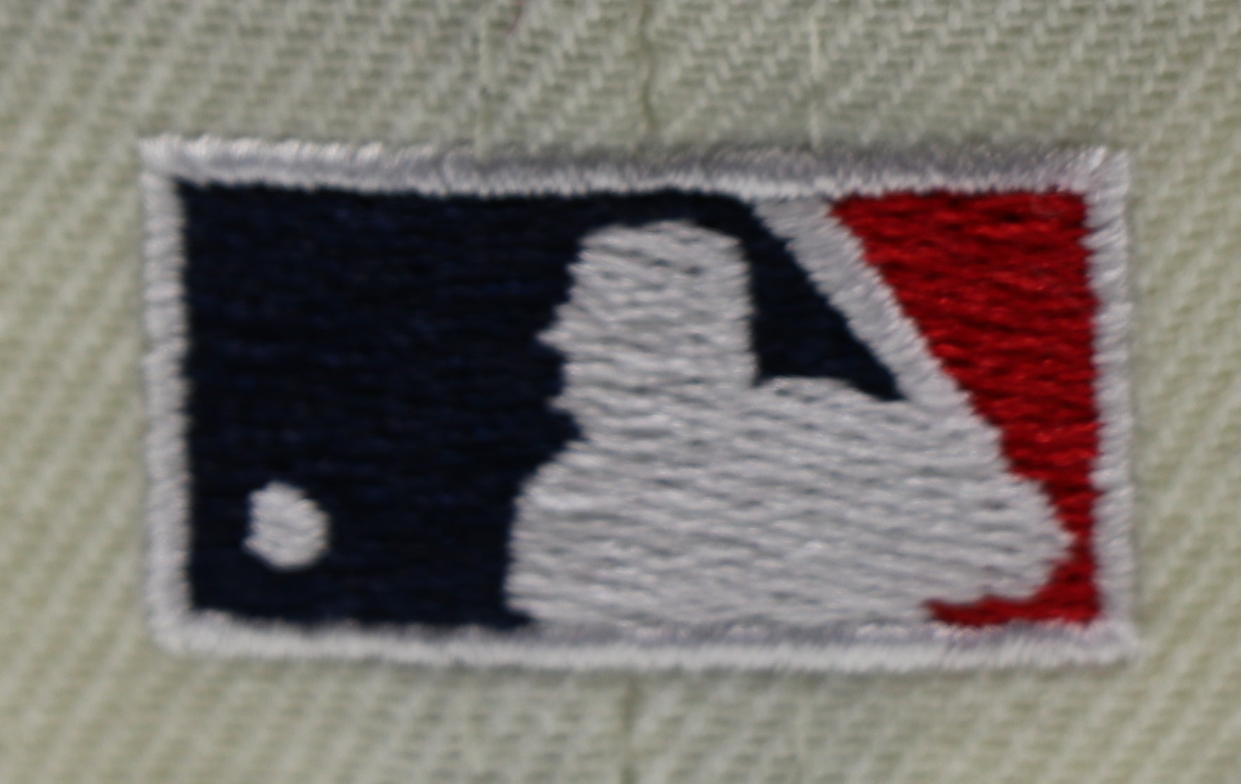 ST.LOUIS CARDINALS (OFF-WHITE) (BUSCH STADIUM 1966-2005) NEW ERA 59FIFTY FITTED (GREEN UNDER VISOR)