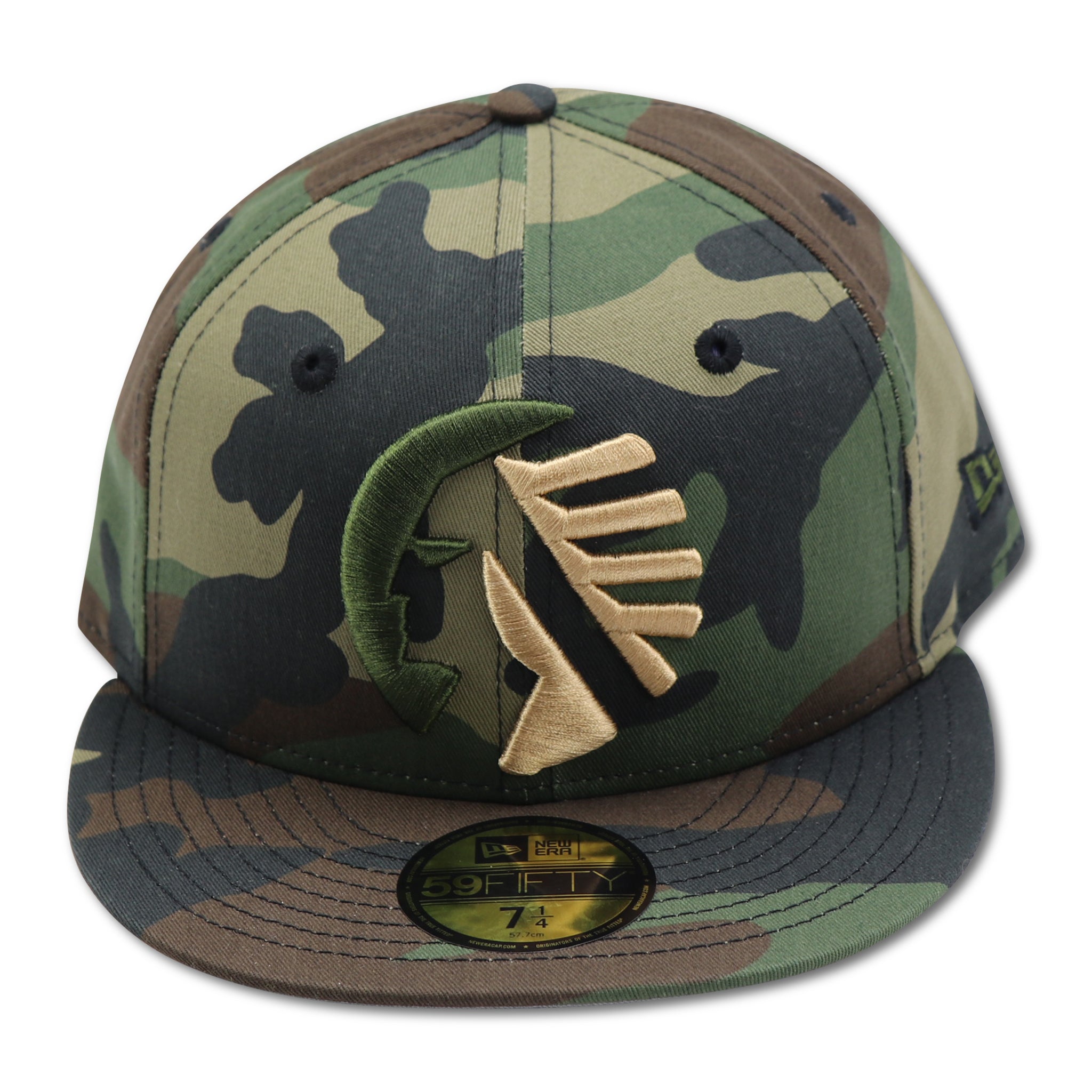 MEMPHIS CHICKS CAMO NEW ERA FITTED