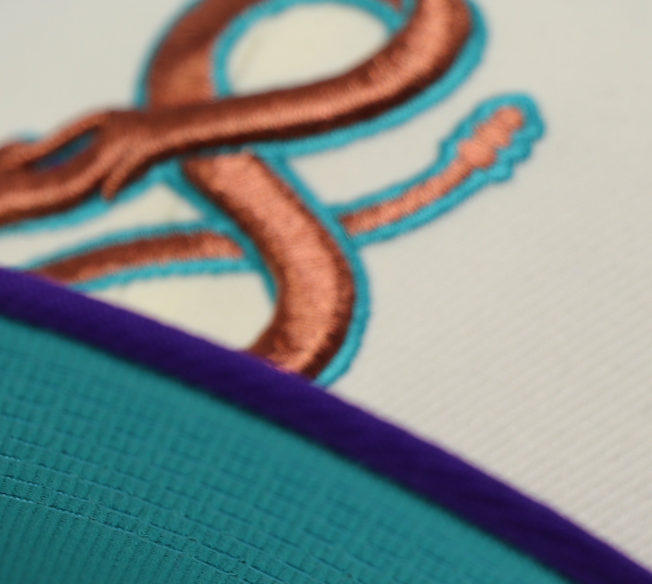 ARIZONA DIAMONDBACKS (OFF-WHITE) "CITY CONNECT" NEW ERA 59FIFTY FITTED (TEAL UNDER VISOR)