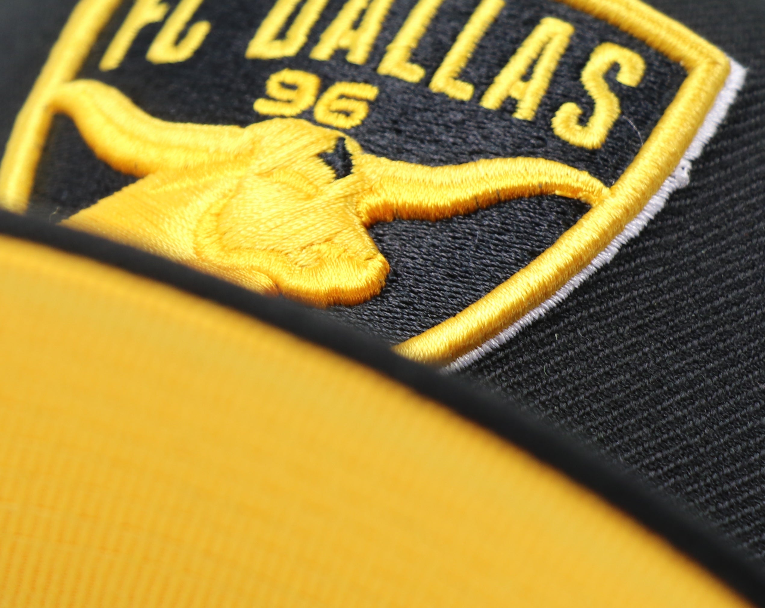 FC DALLAS (LAMBO) NEW ERA 59FIFTY FITTED (YELLOW UNDER VISOR )