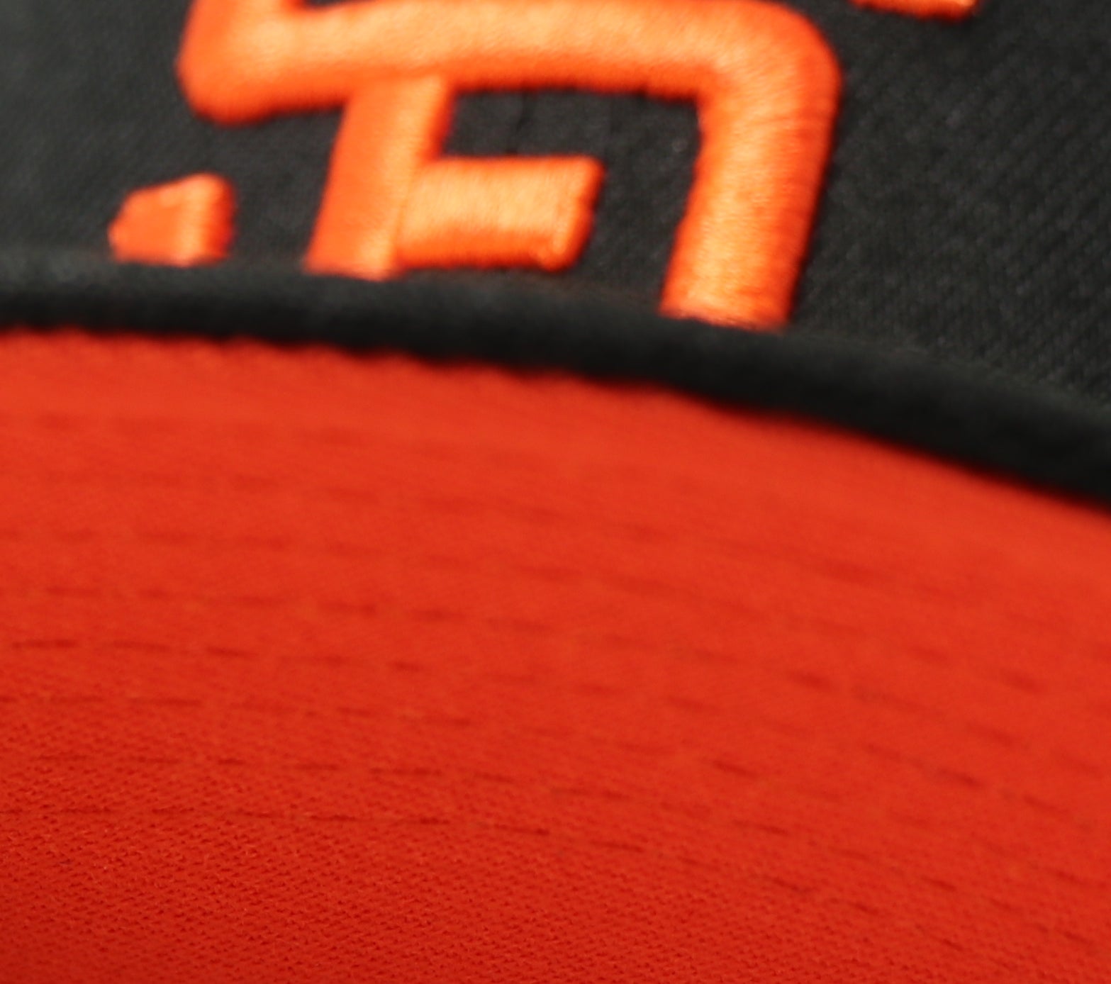 SAN FRANCISCO GIANTS (BLACK) "1989 WORLD SERIES X BATTLE OF THE BAYS) NEW ERA 59FIFTY FITTED (ORANGE BOTTOM)