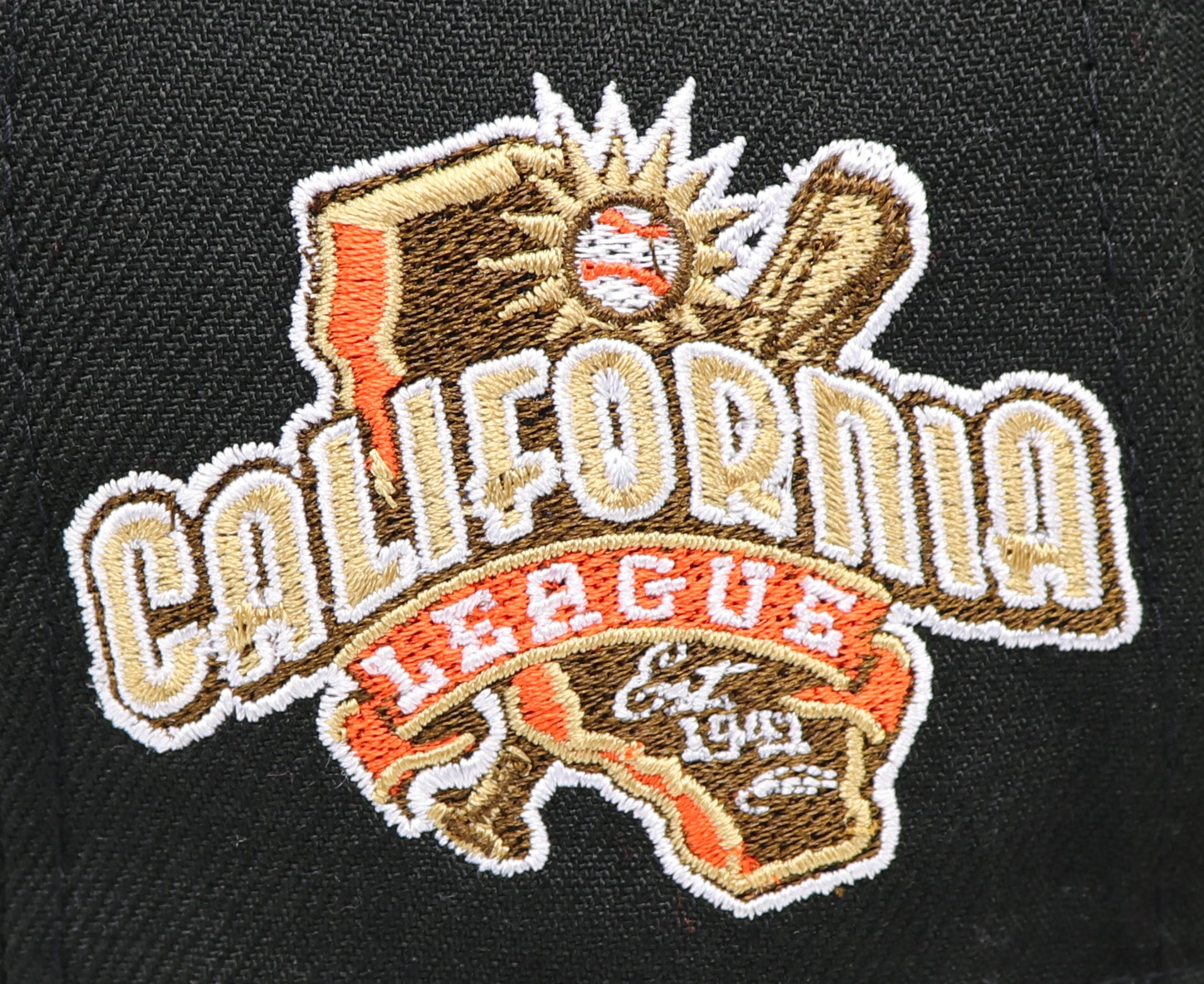 FRENO GRIZZLIES "CALI LEAGUE" NEW ERA 59FIFTY (OFF-WHITE UNDER VISOR)