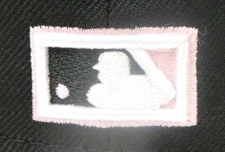 NEW YORK YANKEES (BLACK) "2009 WORLDSERIES" NEW ERA 59FIFTY FITTED (PINK BOTTOM)
