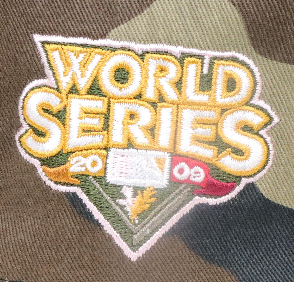 KIDS - NEW YORK YANKEES (CAMO) "2009 WORLDSERIES" NEW ERA 59FIFTY FITTED (PINK BOTTOM)
