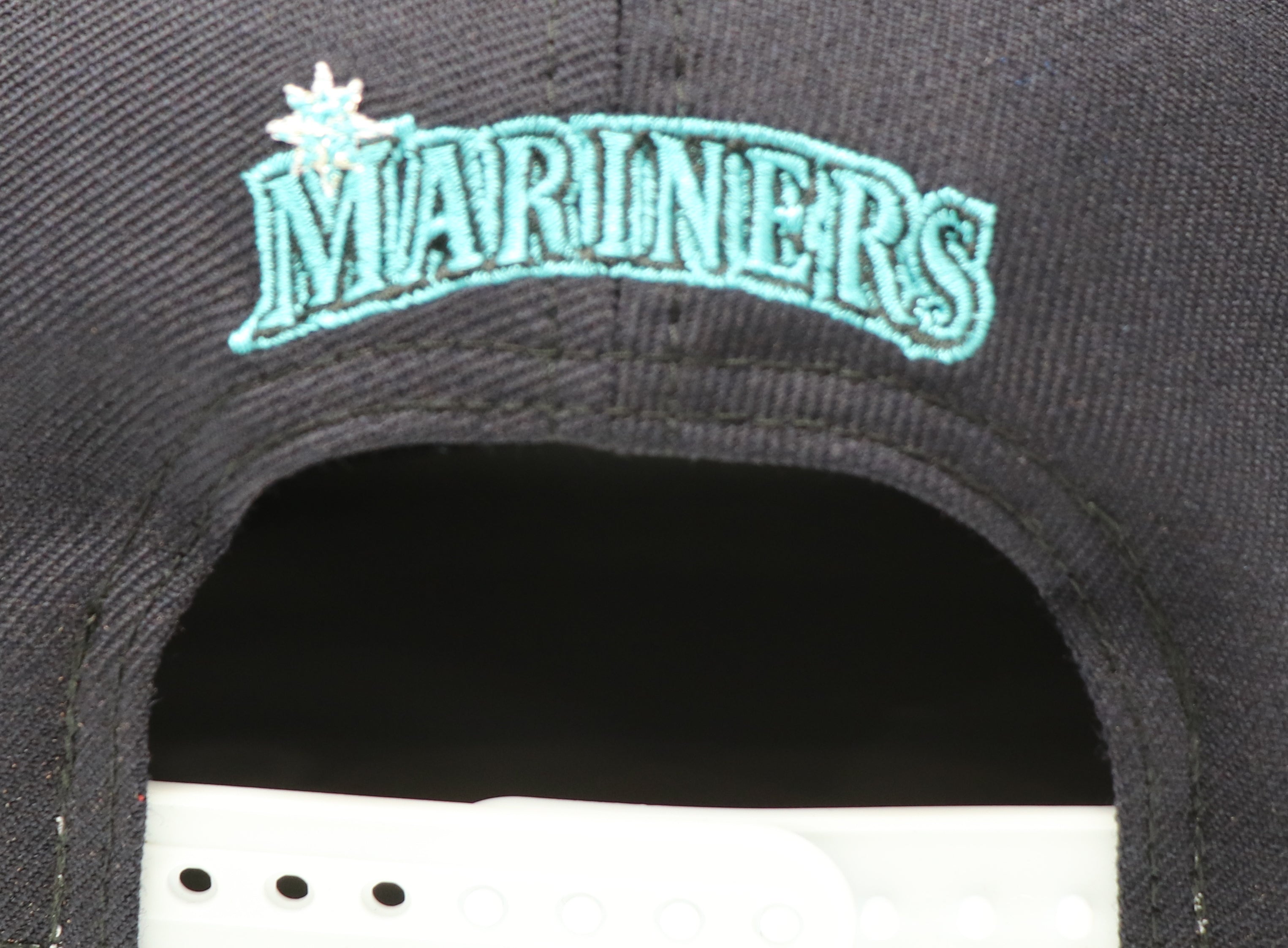 SEATTLE MARINERS (2-TONE) NEW ERA 9FIFTY SNAPBACK