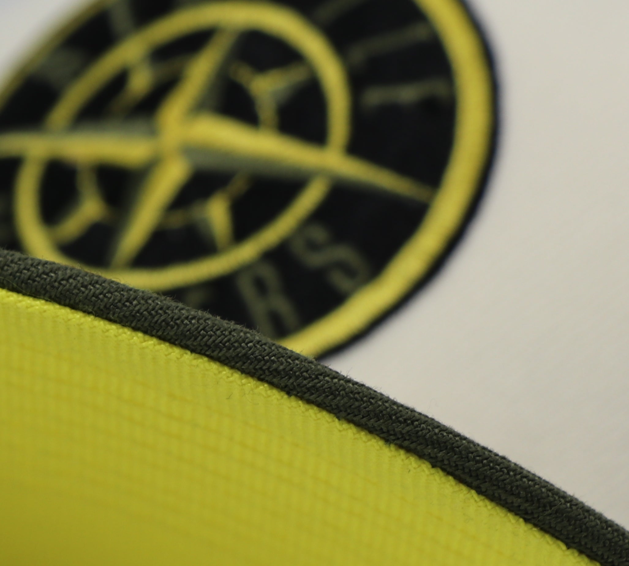 SEATTLE MARINERS (OFF-WHITE)(40TH ANNIVERSARY) NEW ERA 59FIFTY FITTED (YELLOW UNDER VISOR)