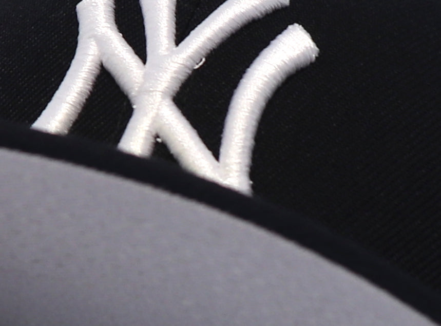 NEW YORK YANKEES 1999 WORLD SERIES NEW ERA 59FIFTY FITTED GREY BRIM 4ucaps