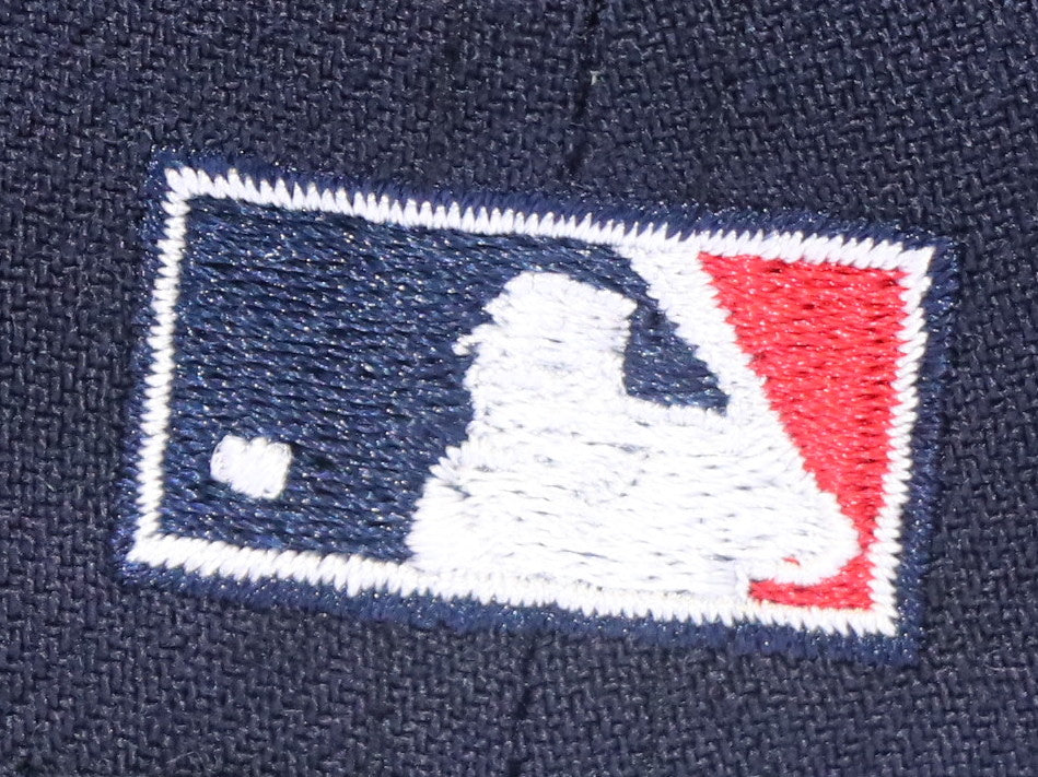 NEW YORK YANKEES "1999 WORLDSERIES" NEW ERA 59FIFTY FITTED (SKY BLUE BOTTOM)