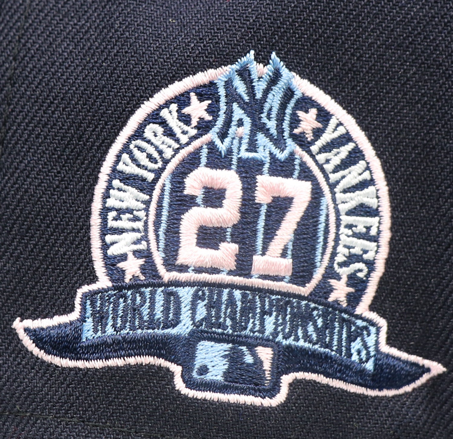 NEW YORK YANKEES (NAVY) (27X CHAMPS) "ROSE-LOGO" NEW ERA 59FIFTY FITTED (PINK UNDER VISOR)