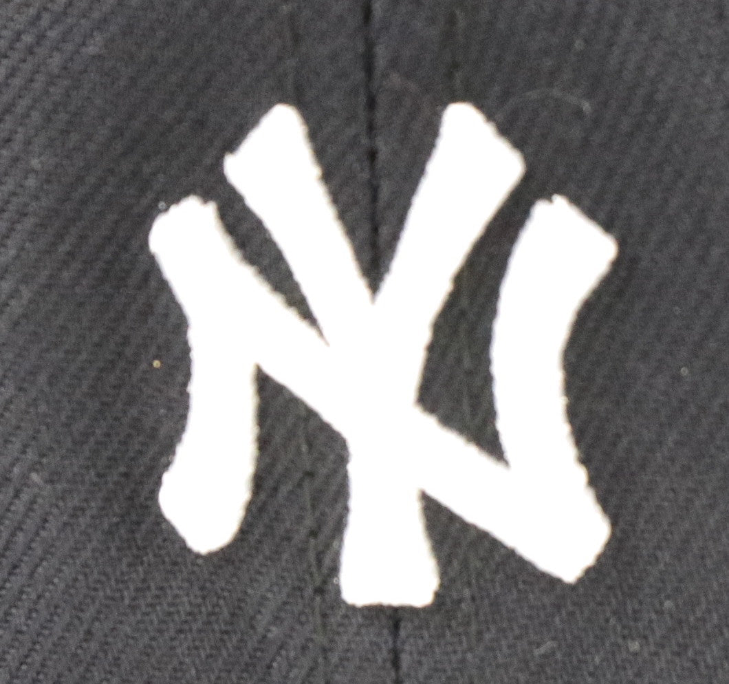 NEW YORK YANKEES (NAVY) "ROSE-LOGO" NEW ERA 59FIFTY FITTED (RED BOTTOM)