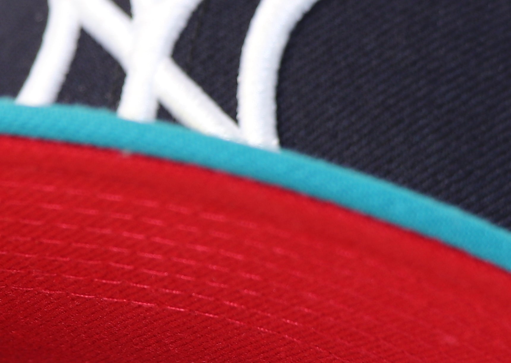 NEW YORK YANKEES (2001 ASG SEATTLE) NEW ERA 59FIFTY FITTED (RED BOTTOM)