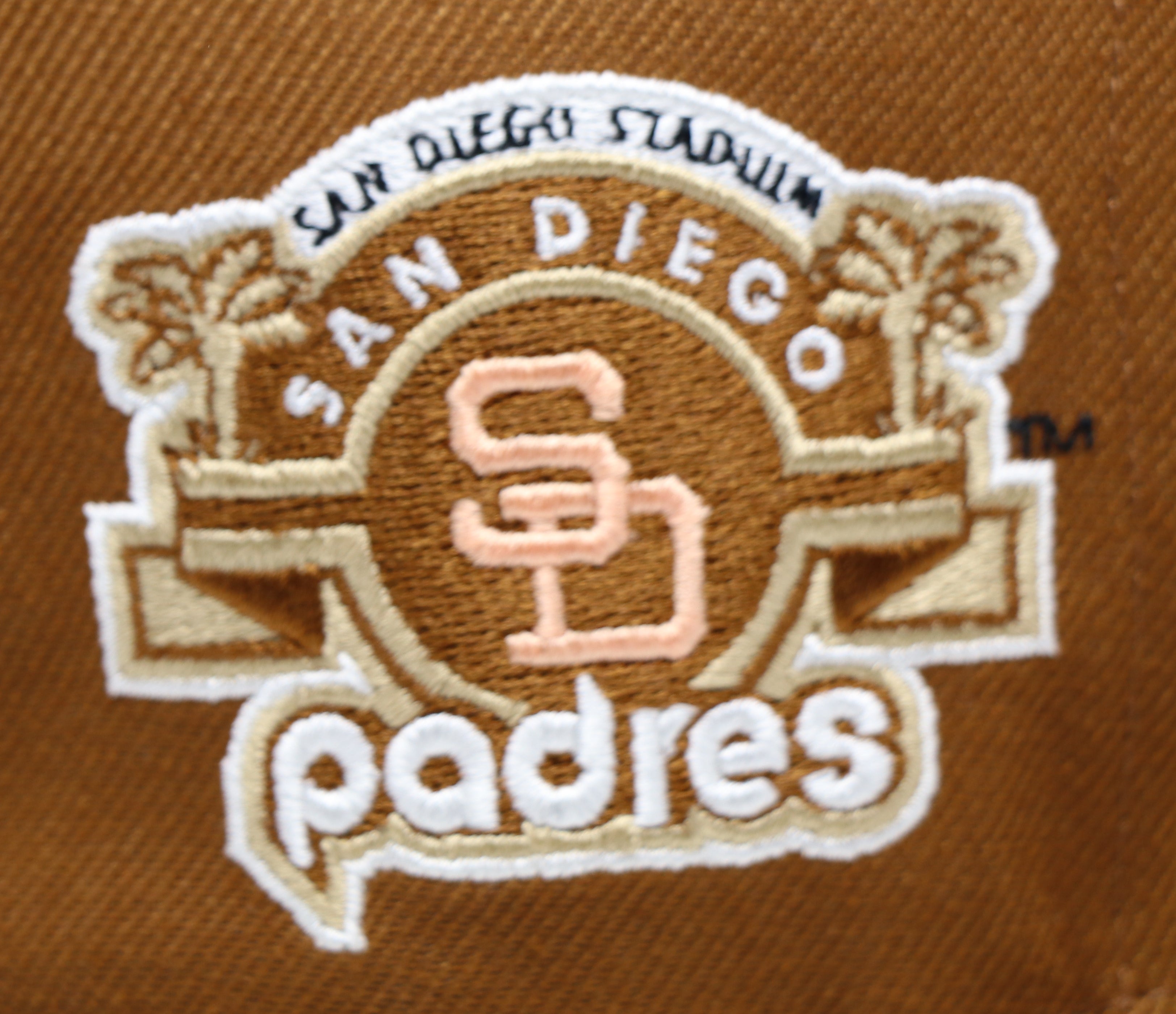 SAN DIEGO PADRES (SAN DIEGO STADIUM) NEW ERA 59FIFTY FITTED (CHROME UNDERVISOR)