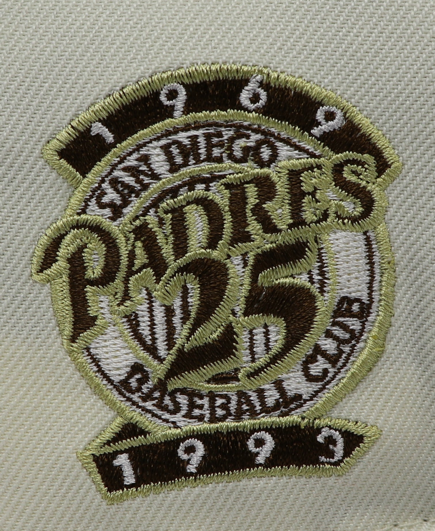SAN DIEGO PADRES (OFF-WHITE) (25TH ANN 1969-1993) NEW ERA 59FIFTY FITTED (T-PEANUT UNDER VISOR)