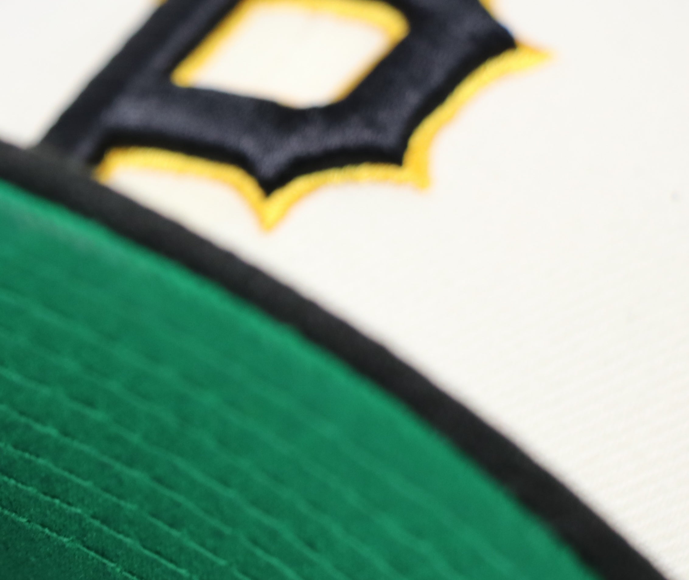 PITTSBURGH PIRATES (OFF-WHITE) (1971 ALT WORLD SERIES) NEW ERA 59FIFTY FITTED (GREEN UNDER VISOR)
