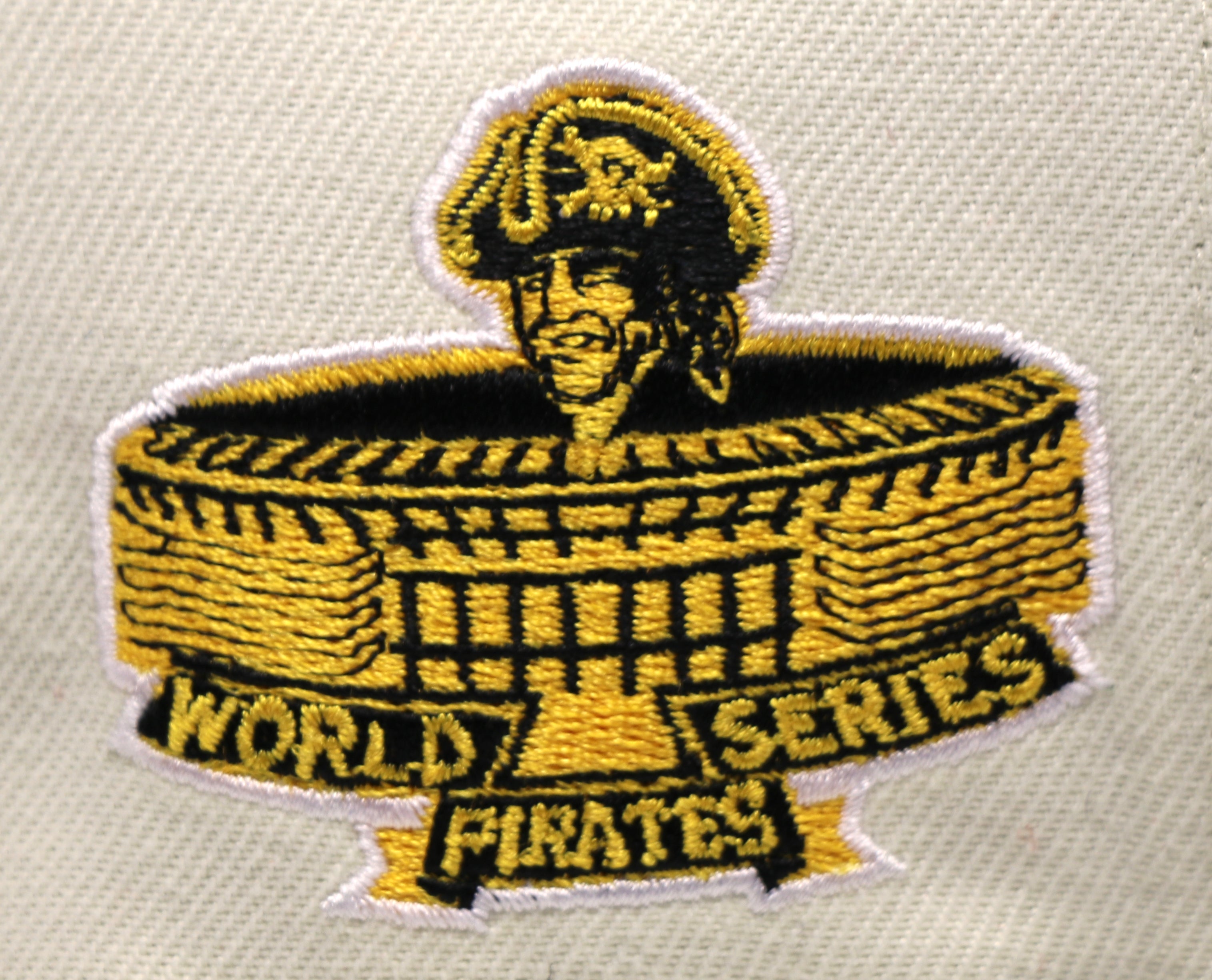 PITTSBURGH PIRATES (OFF-WHITE) (1971 ALT WORLD SERIES) NEW ERA 59FIFTY FITTED (GREEN UNDER VISOR)