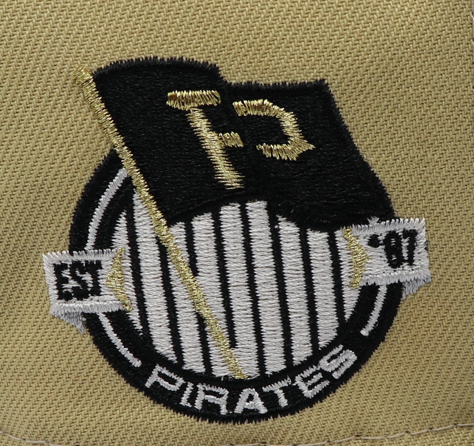 PITTSBURGH PIRATES (V-GOLD) NEW ERA 59FIFTY FITTED (OFF-WHITE UNDER VISOR)