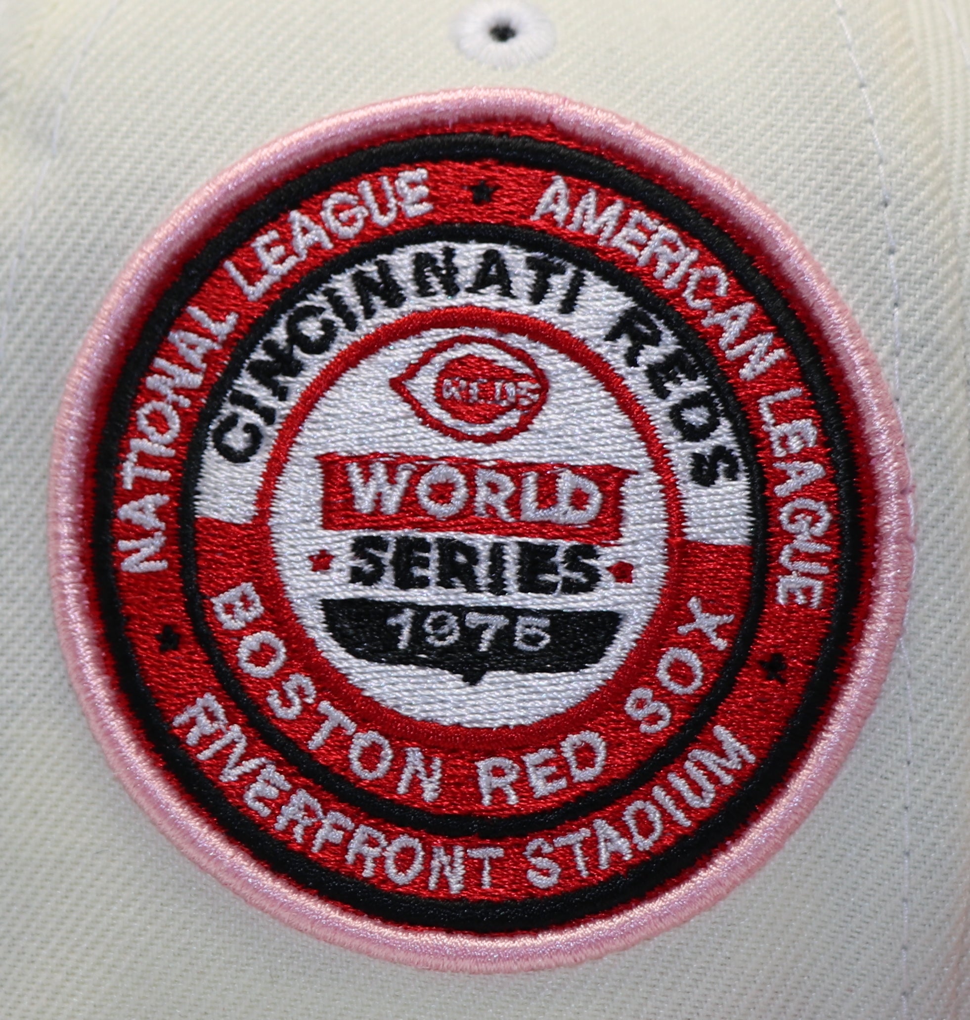 CINNCINATTI REDS "OFFWHITE"  (1975 WORLDSERIES) NEW ERA 59FIFTY FITTED (PINK UNDER VISOR)