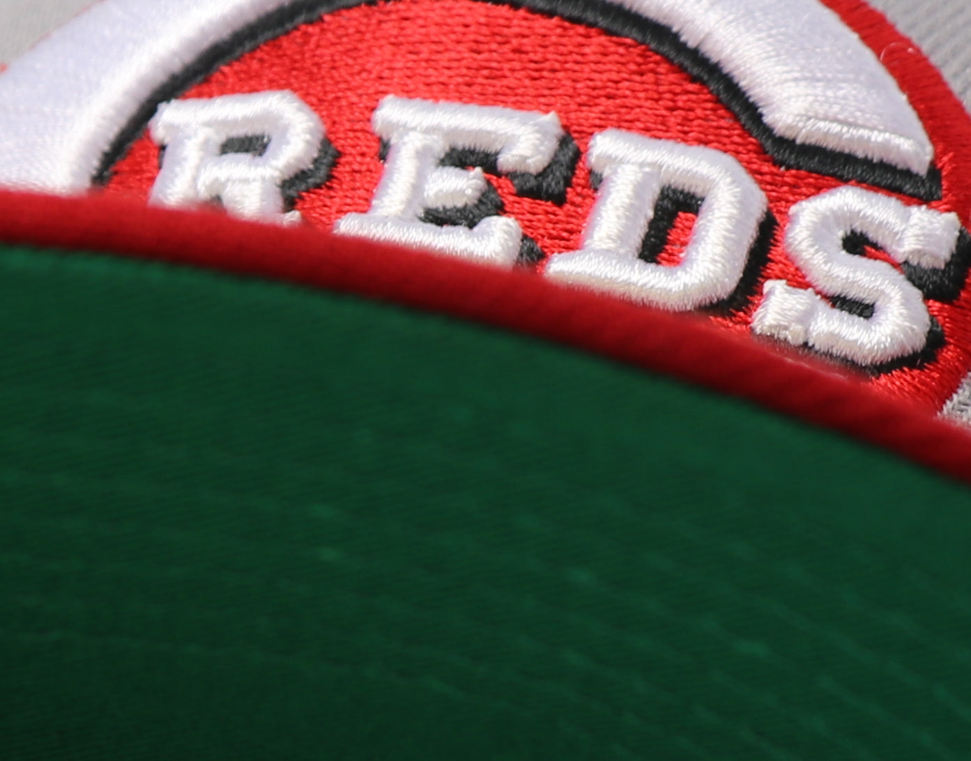 CINCINATTI REDS (GREY) (2015 ALLSTARGAME) NEW ERA 59FIFTY FITTED (GREEN UNDER VISOR)