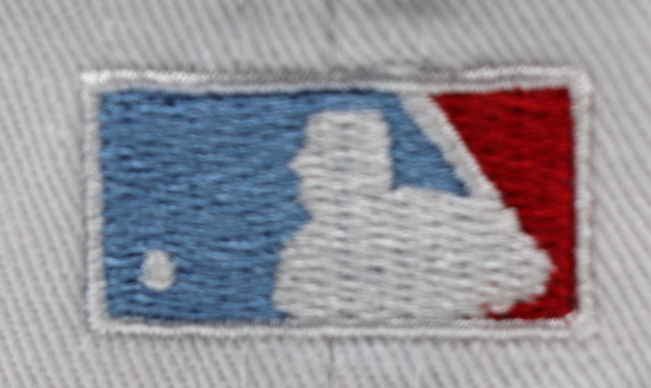 BOSTON REDSOX (8X CHAMPIONS) NEW ERA 59FTFTY FITTED( SKY BLUE UNDER VISOR)