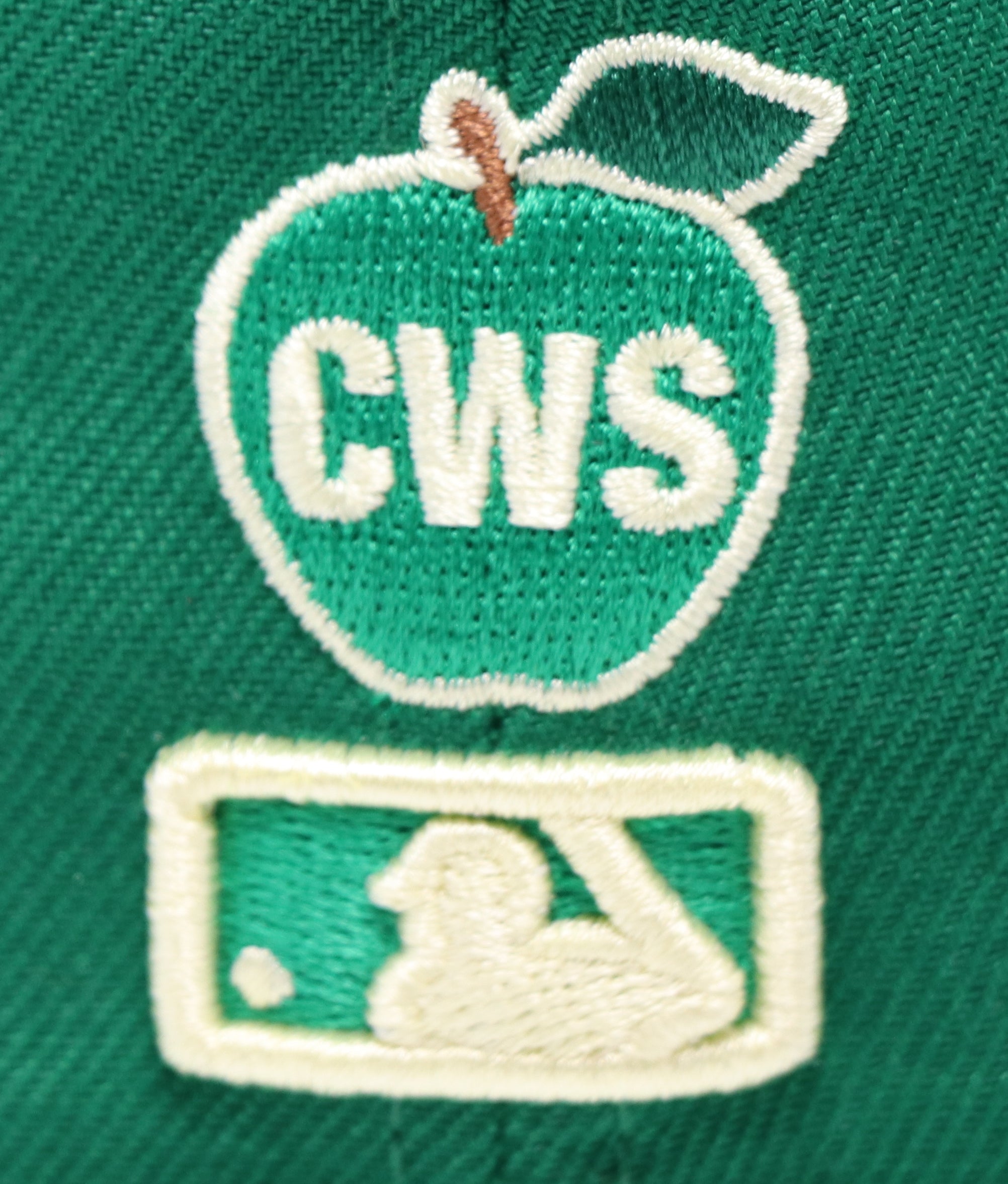 CHICAGO WHITESOX (GREEN) "2005 WORLDSERIES" NEW ERA 59FIFTY FITTED ( LEMON UNDER VISOR