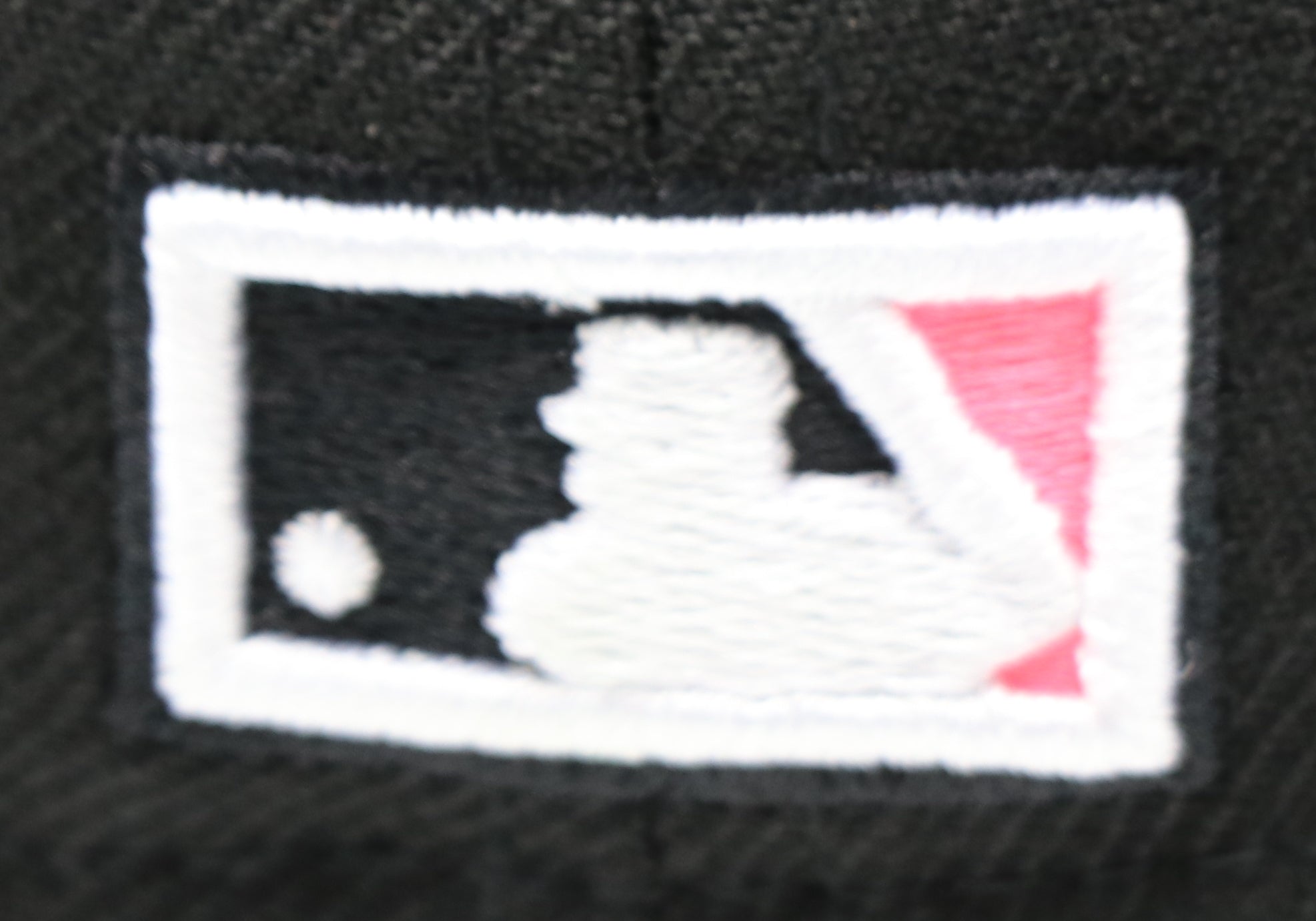 "KIDS" - CHICAGO WHITESOX "2005 WORLD SERIES" NEW ERA 59FIFTY FITTED (INFARED UNDER VISOR)