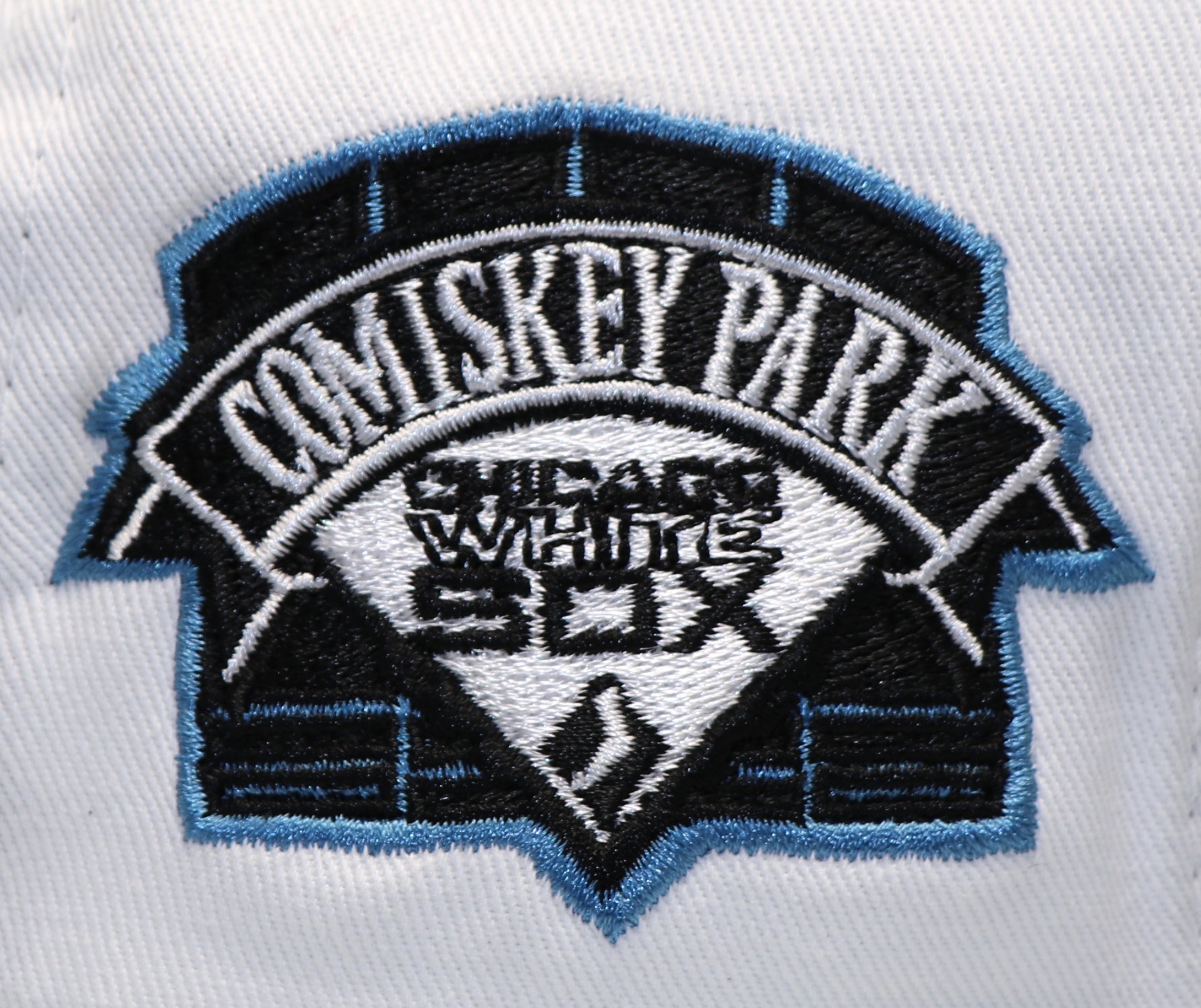 CHICAGO WHITESOX (WHITE) (PATENT LEATHER BRIM) (COMISKEY PARK) NEW ERA 59FIFTY FITTED (SKY BLUE UNDER VISOR) (S)