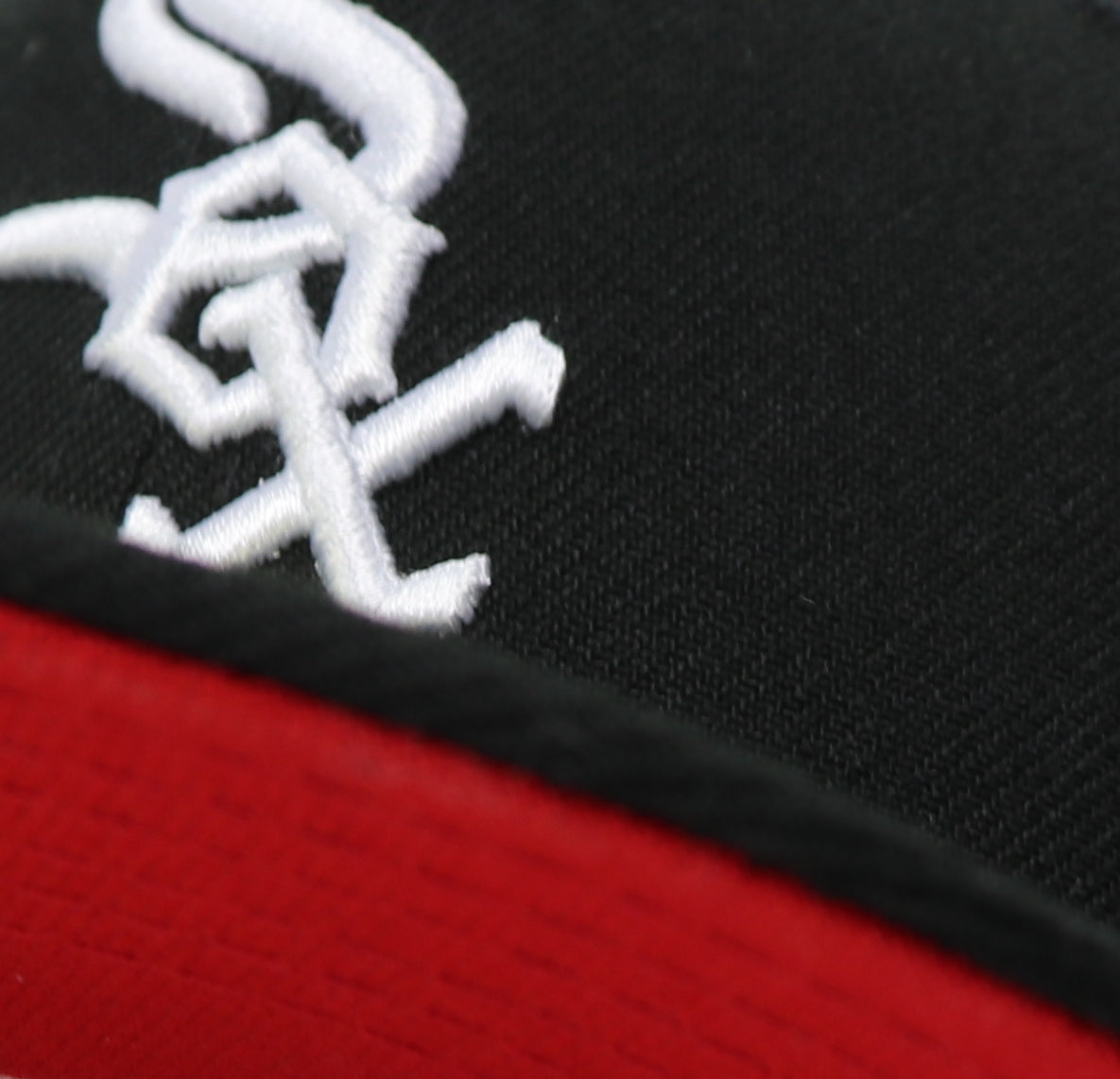 KIDS - CHICAGO WHITE SOX NEW ERA 59FIFTY FITTED (RED UNDER VISOR)