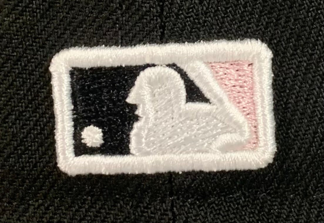 NEW YORK YANKEES (BLK/WHT) "LOVE OF THE GAME" NEW ERA 59FIFTY FITTED (PINK UNDER VISOR)