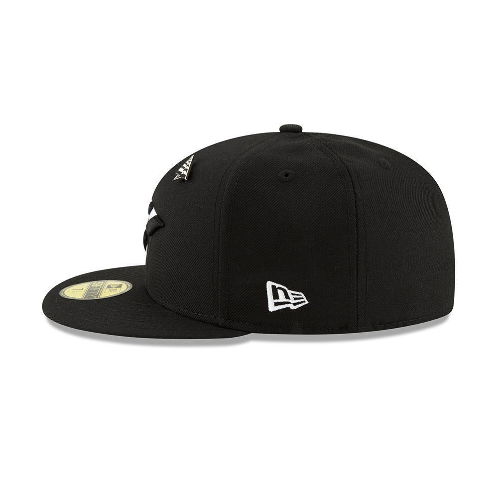 PAPER PLANES (BLACK/WHITE) THE ORIGINAL CROWN FITTED (GREEN BOTTOM)