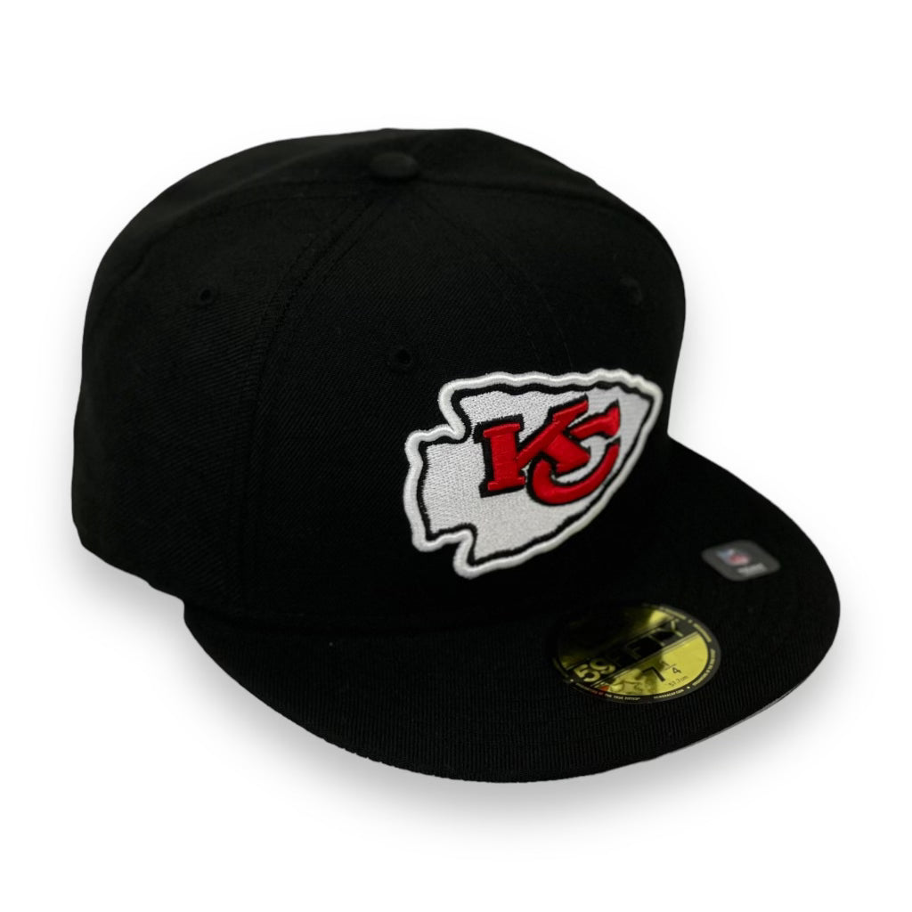 KANSAS CITY CHIEFS (BLACK) NEW ERA 59FIFTY FITTED ( GREY BOTTOM)