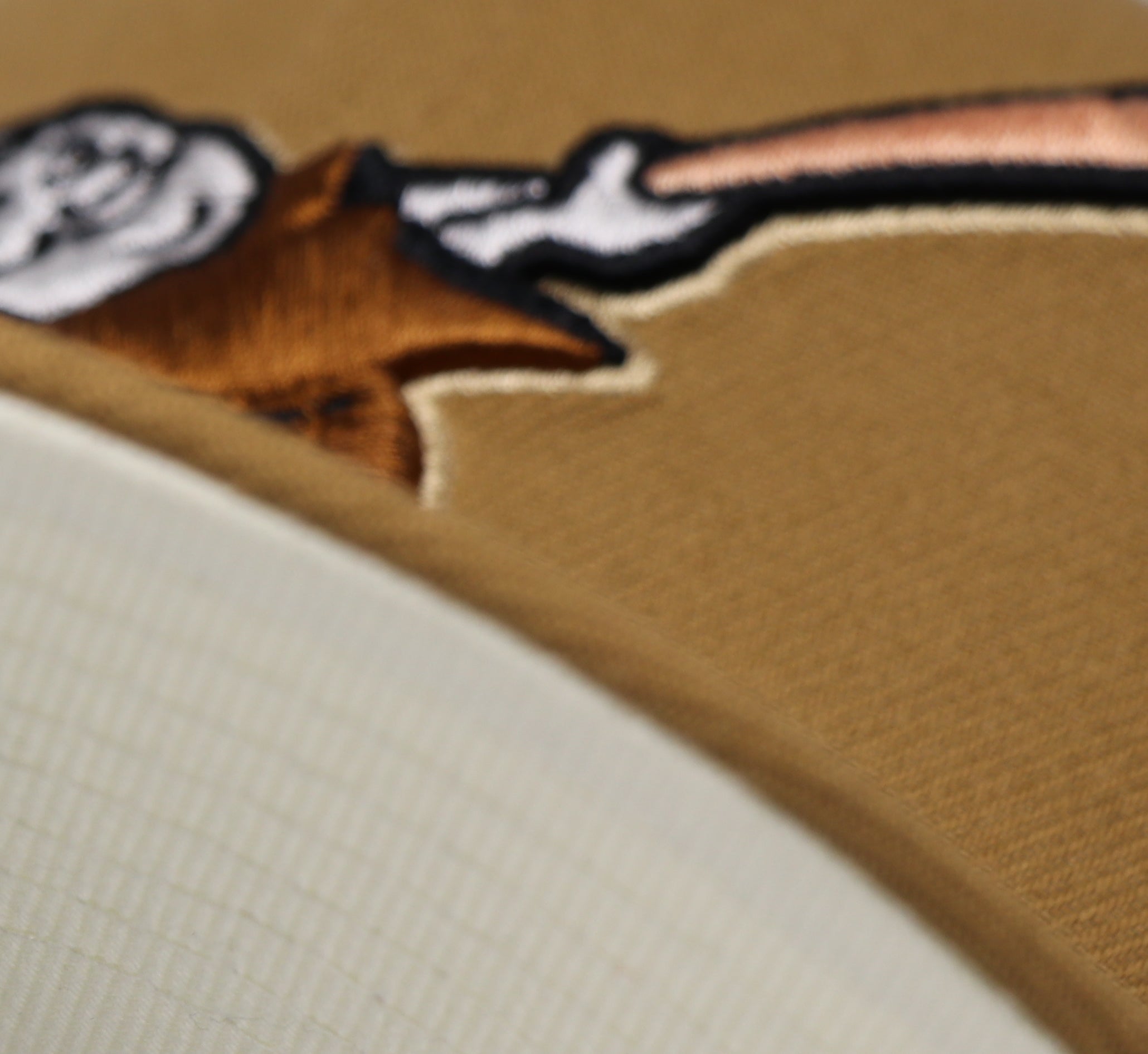SAN DIEGO PADRES (SAN DIEGO STADIUM) NEW ERA 59FIFTY FITTED (CHROME UNDERVISOR)